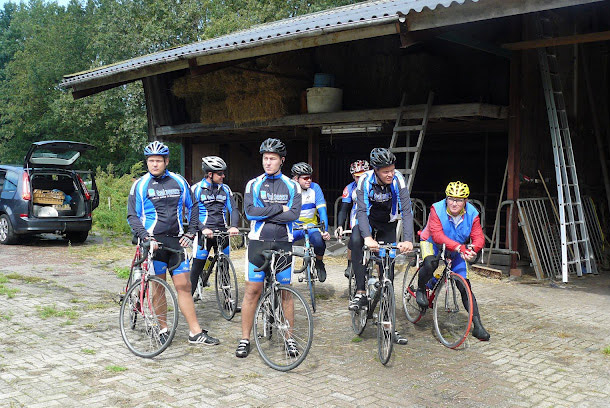 Geslaagde Fietstocht Emlichheim ondanks mindere weer!