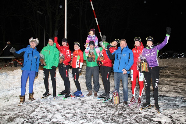 Schaatsclinic op de ijsbaan in Genemuiden