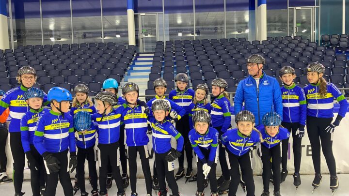 STG schaatsers beginnen schaatstrainingen in Heerenveen